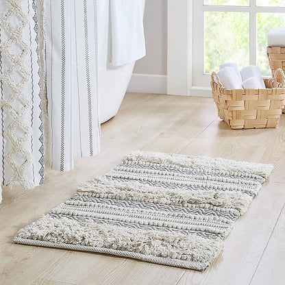 Woven Stripe Bath Rug – Non-Slip, Plush & Machine Washable